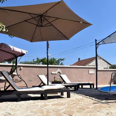 Holiday Bakija Apartamento